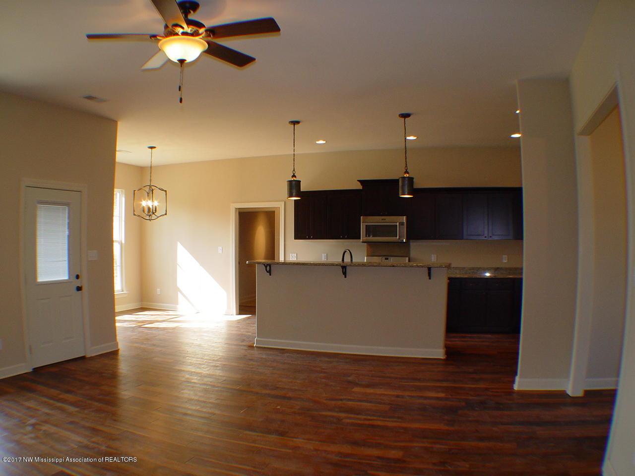 13239 Cathy Road Byhalia, MS 38611 - Photo 9 of 26 Kitchen