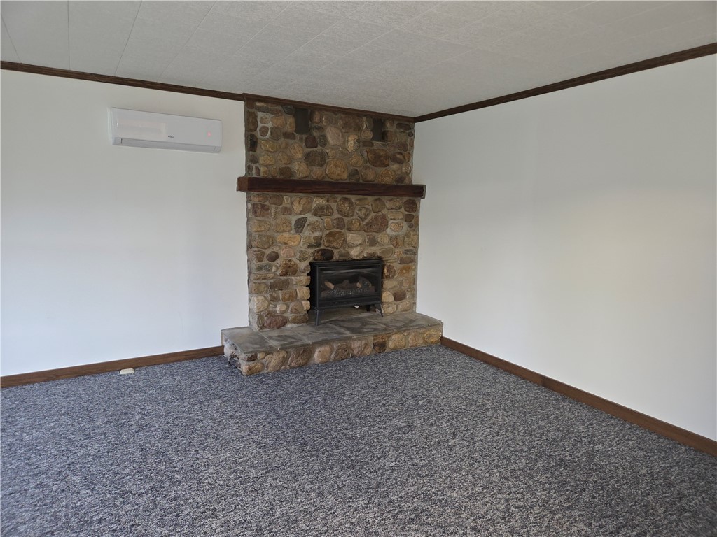 3793 County House Road Jerusalem, NY 14527 - Photo 11 of 32 Living room