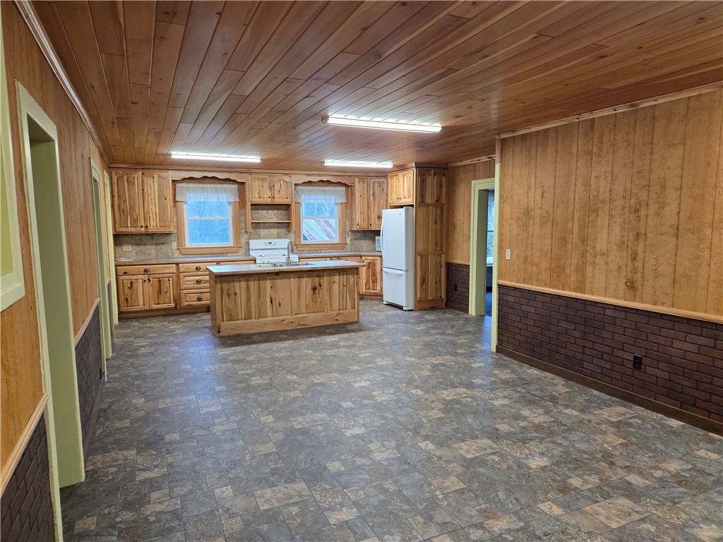 3793 County House Road Jerusalem, NY 14527 - Photo 5 of 32