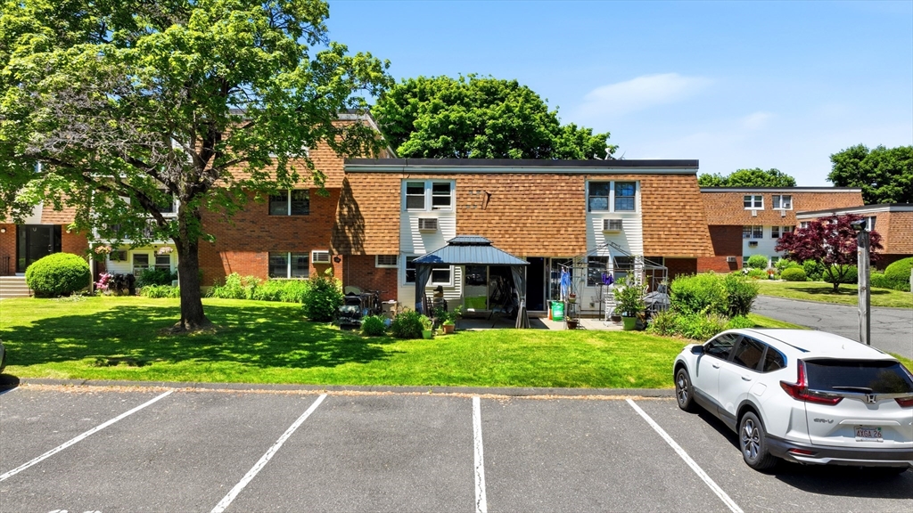 80 Damon Road, Unit 8111 Northampton, MA 01060 - Photo 22 of 31