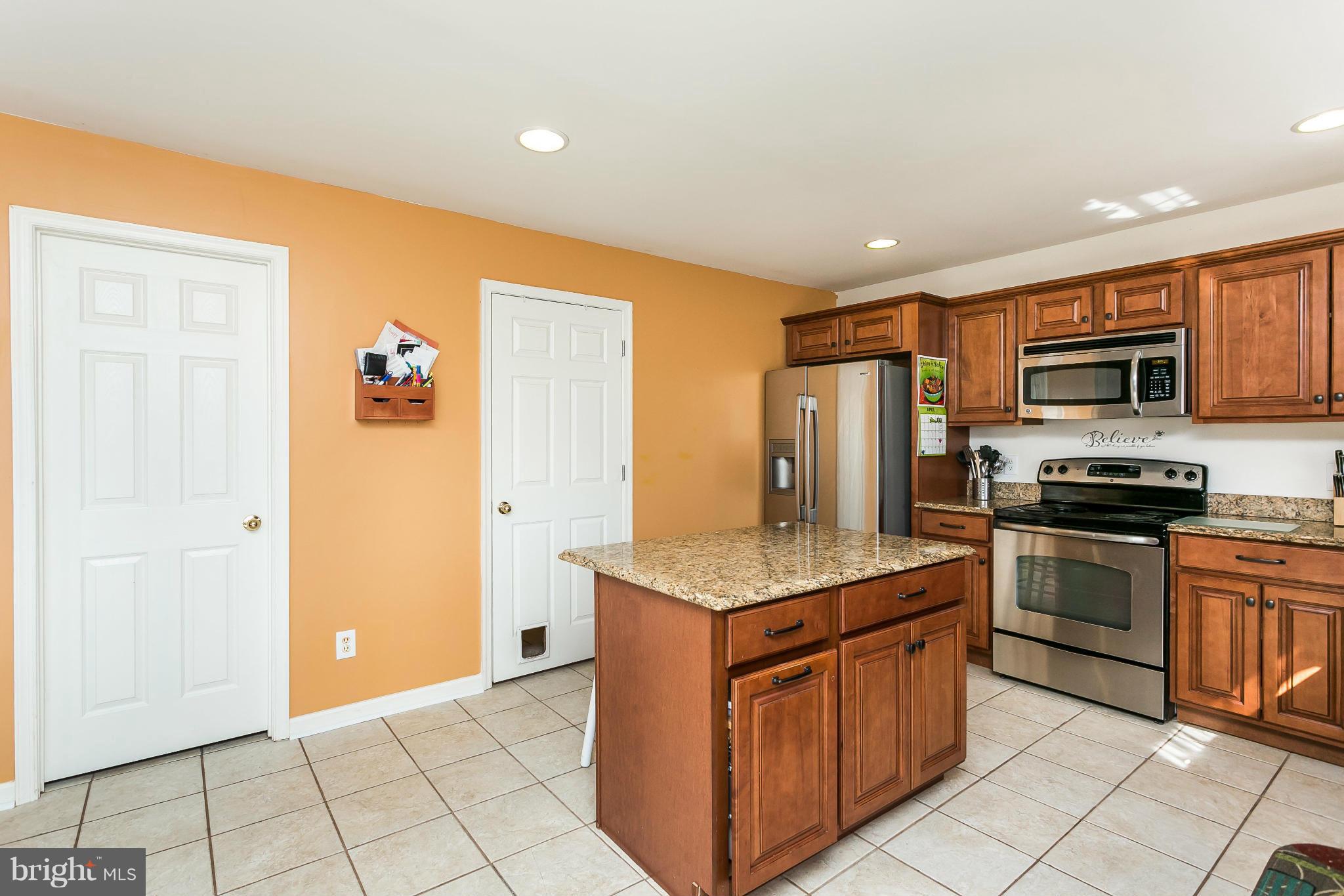 7702 Perry Road Baltimore, MD 21236 - Photo 12 of 30 Kitchen