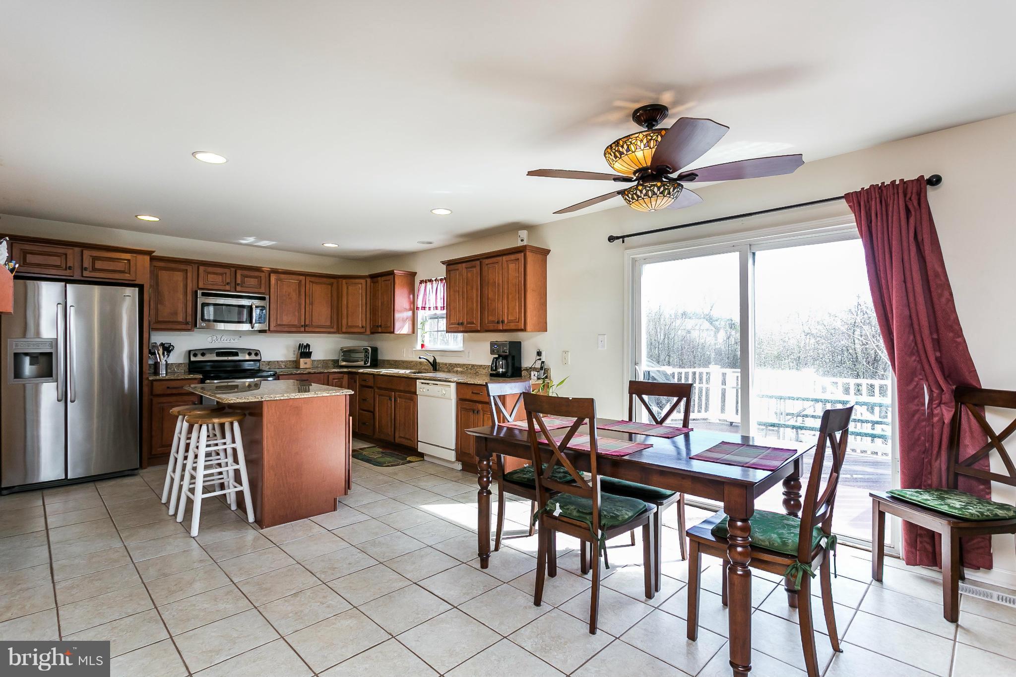 7702 Perry Road Baltimore, MD 21236 - Photo 9 of 30 Kitchen