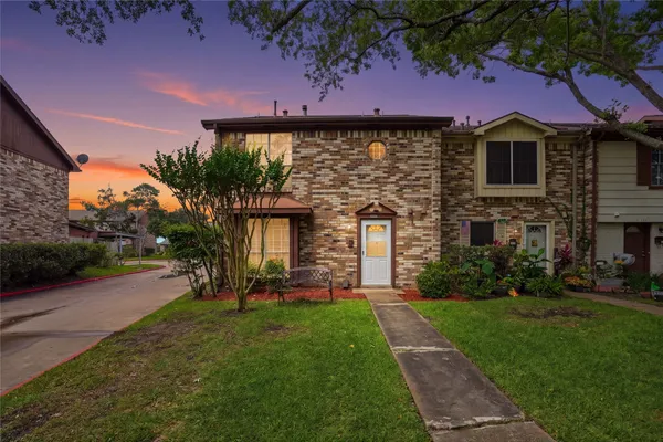 $1,800 | 1508 South 8th Street, La Porte, TX 77571