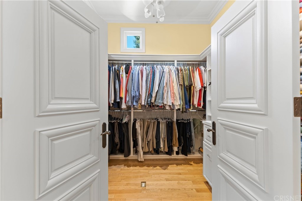 15620 Woodvale Road Encino, CA 91436 - Photo 26 of 52