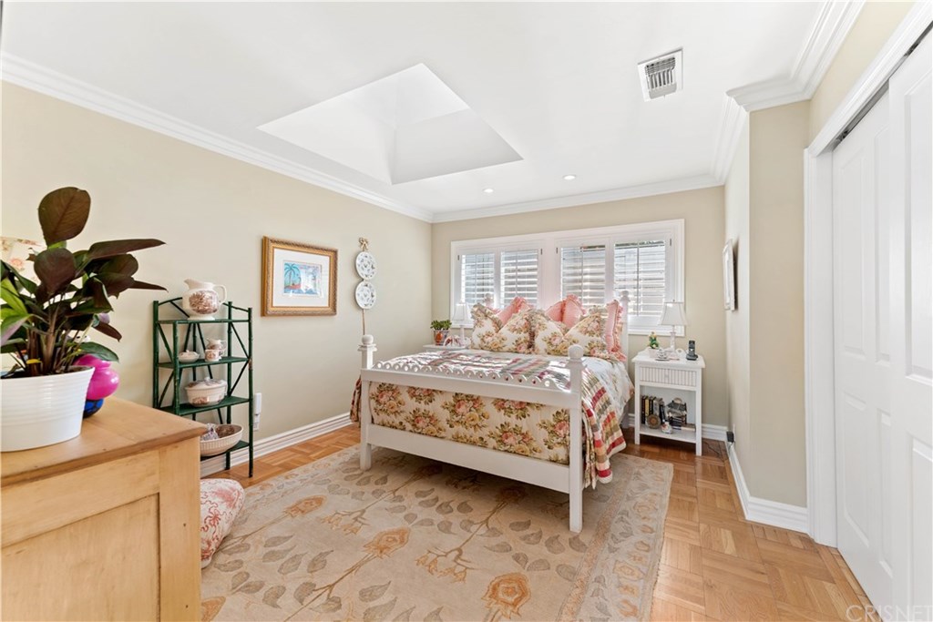 15620 Woodvale Road Encino, CA 91436 - Photo 30 of 52