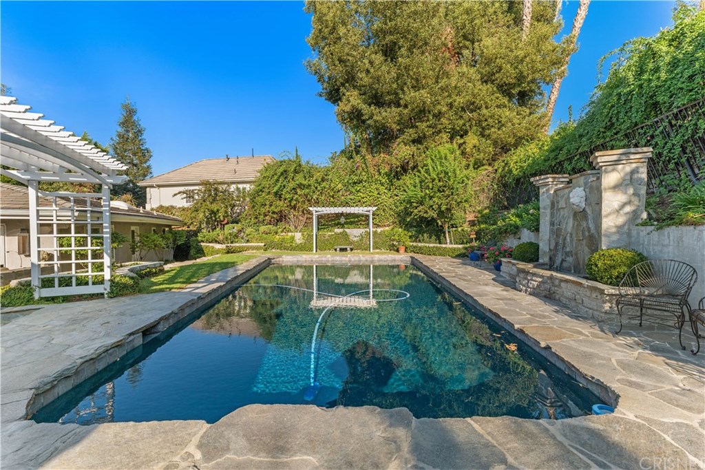 15620 Woodvale Road Encino, CA 91436 - Photo 41 of 52