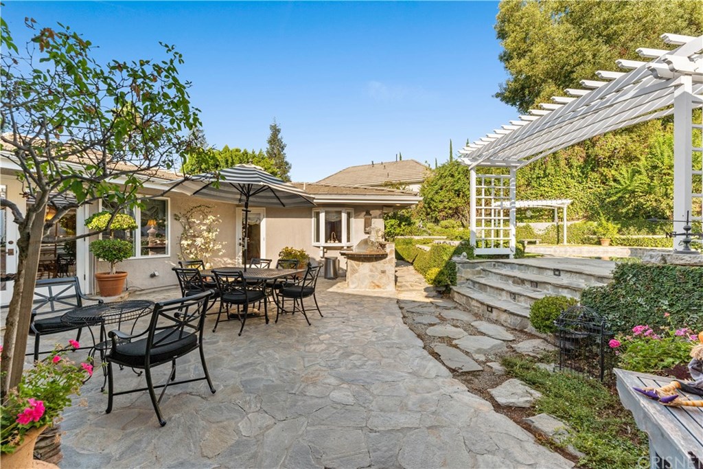 15620 Woodvale Road Encino, CA 91436 - Photo 44 of 52