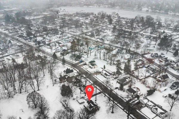 $306,000 | 721 North Jefferson Street, Lowell, MI 49331