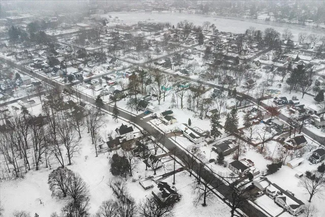 $287,000 | 721 North Jefferson Street, Lowell, MI 49331