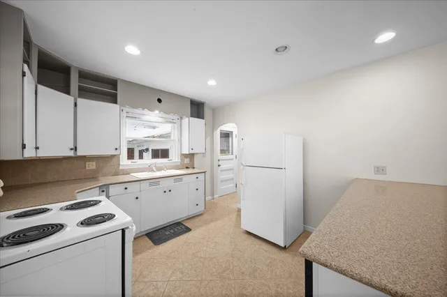 $287,000 | 721 North Jefferson Street, Lowell, MI 49331