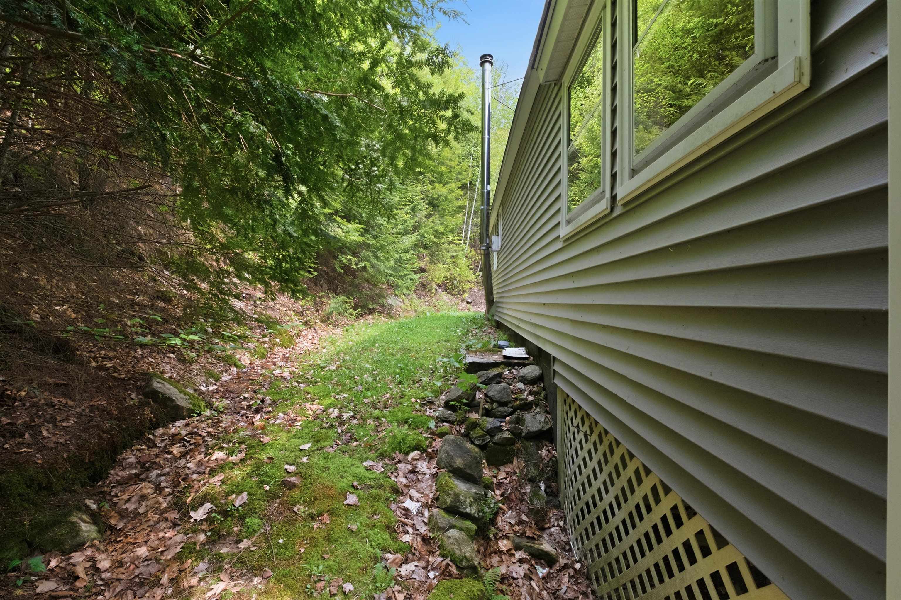 339 George Road Hebron, NH 03241 - Photo 4 of 58