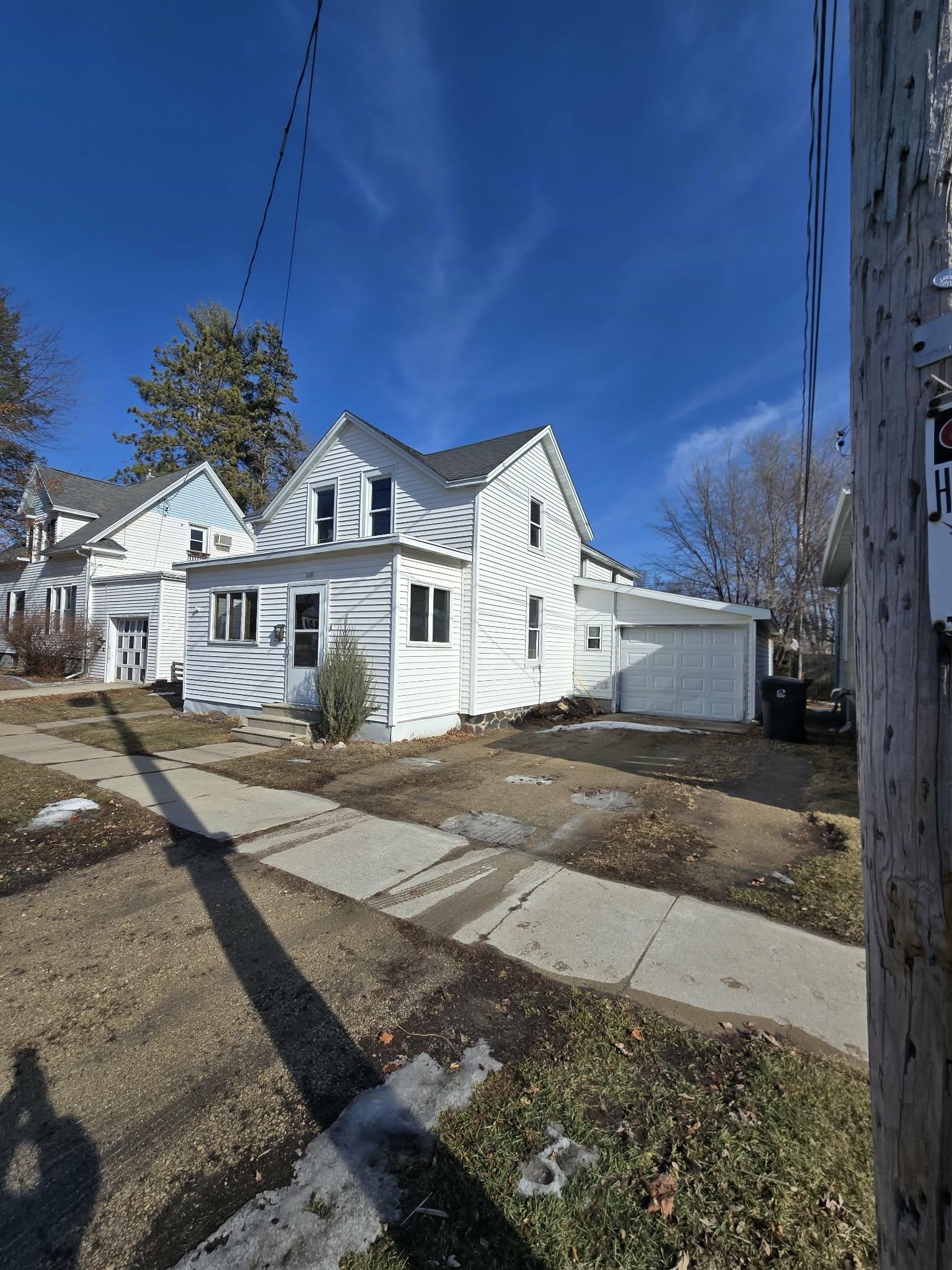 110 South Washington Street Berlin, WI 54923 - Photo 1 of 58