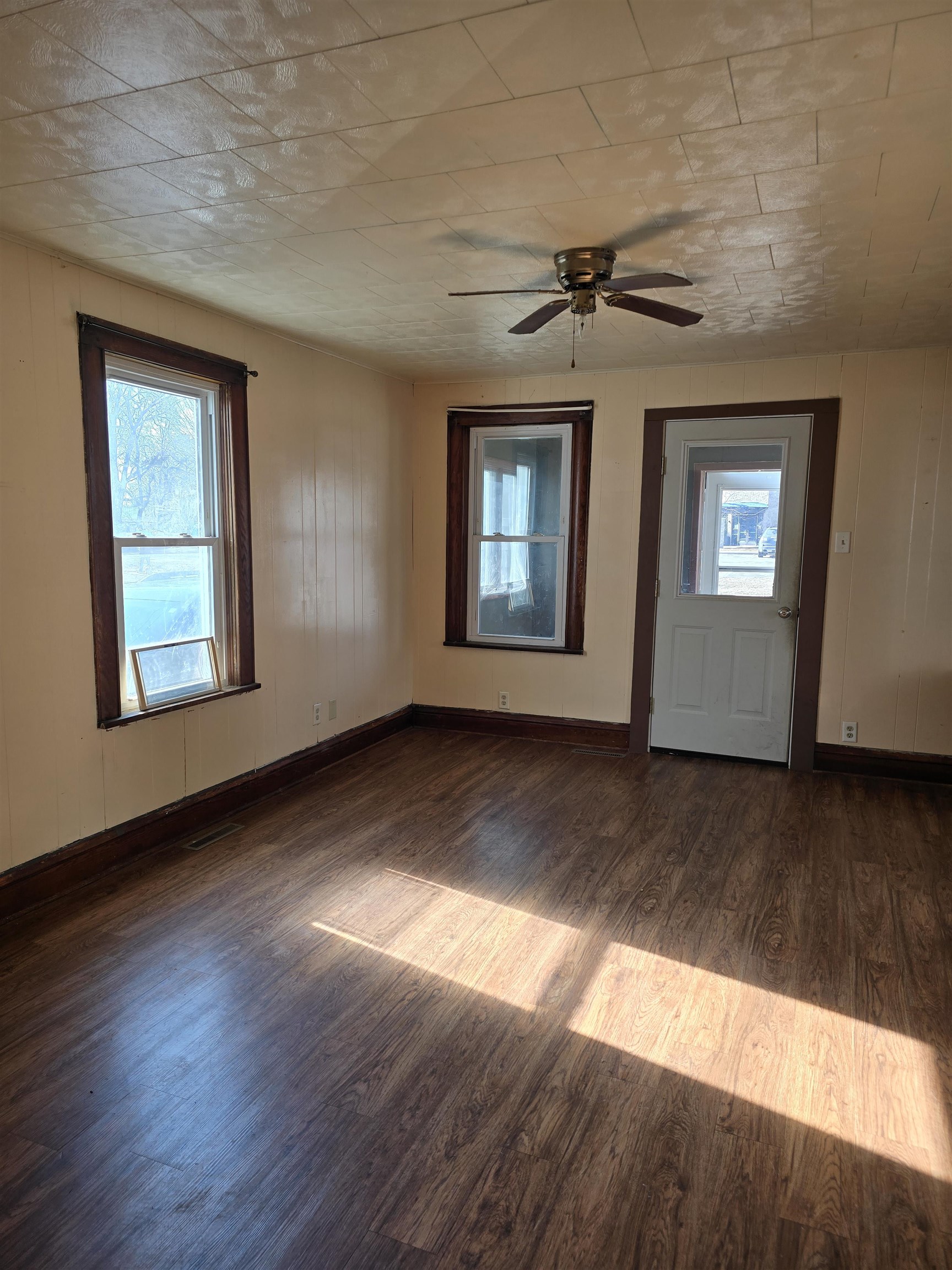 110 South Washington Street Berlin, WI 54923 - Photo 17 of 58