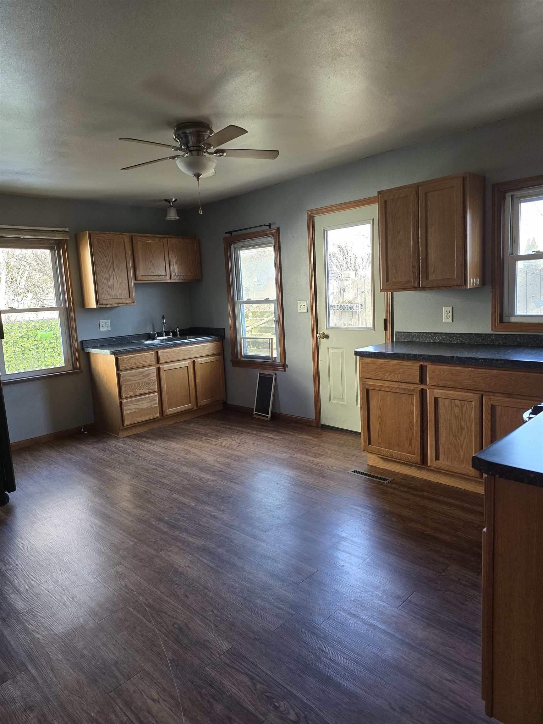110 South Washington Street Berlin, WI 54923 - Photo 21 of 58