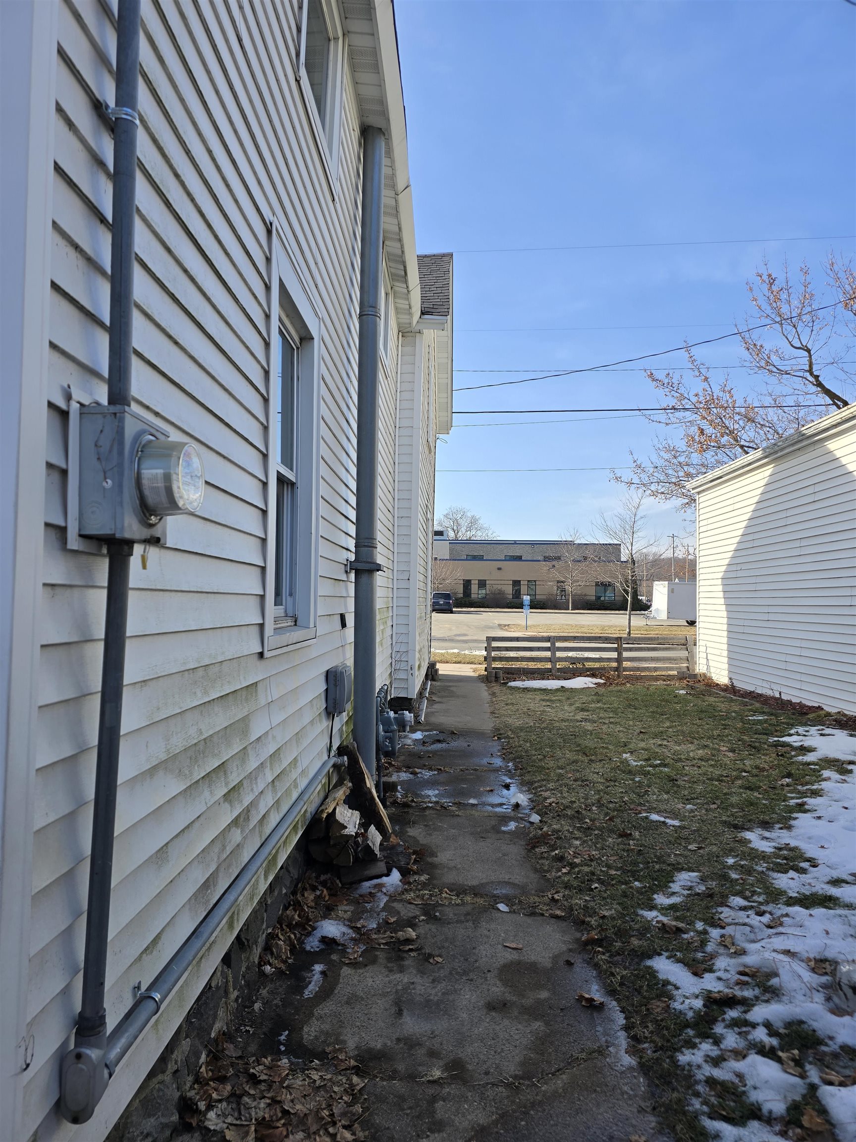 110 South Washington Street Berlin, WI 54923 - Photo 3 of 58