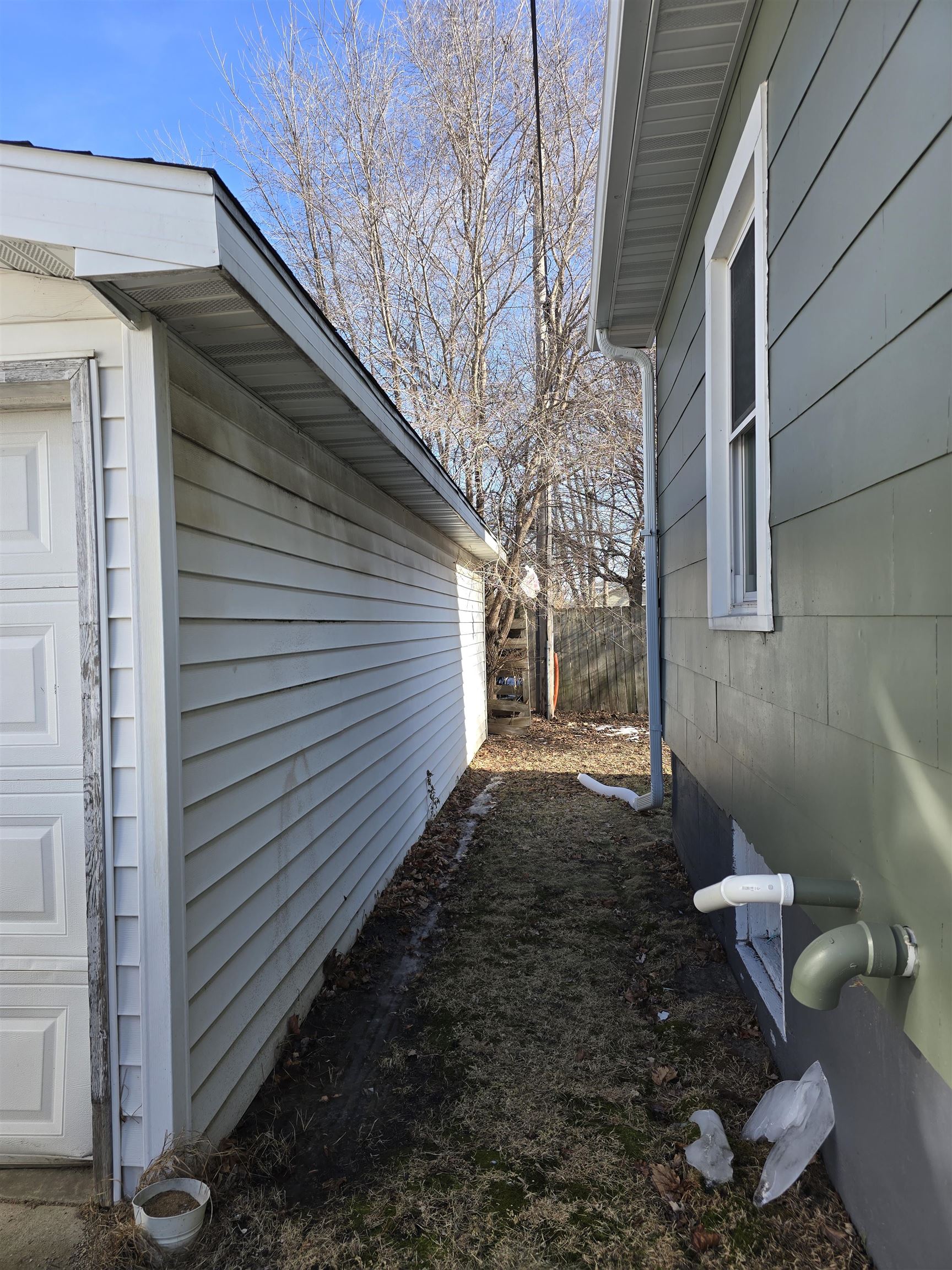 110 South Washington Street Berlin, WI 54923 - Photo 4 of 58
