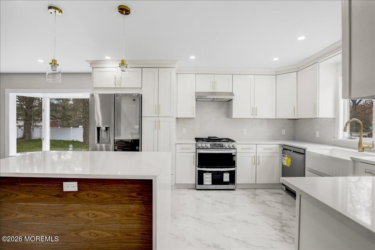 3 Roberta Drive Middletown, NJ 07748 - Photo 11 of 42 12-Kitchen