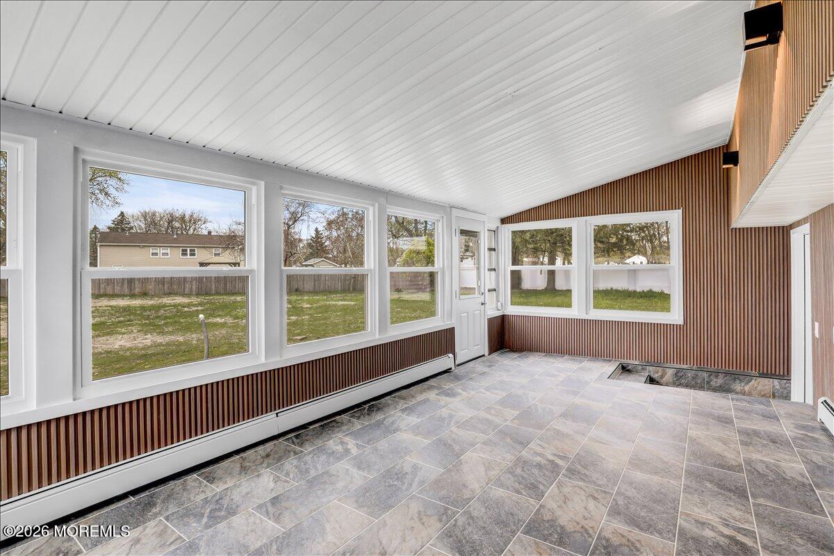 3 Roberta Drive Middletown, NJ 07748 - Photo 25 of 42 26-Sun Room