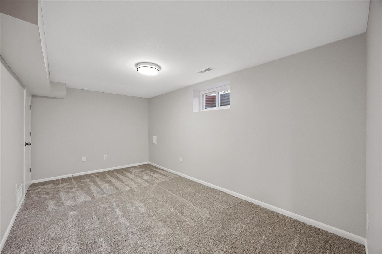 3301 Rochester Avenue Iowa City, IA 52245 - Photo 17 of 52 Gallery Image 17