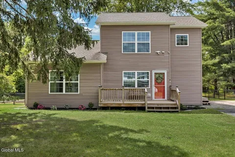 $375,000 | 5 Lake Hills Road, Brunswick, NY 12180
