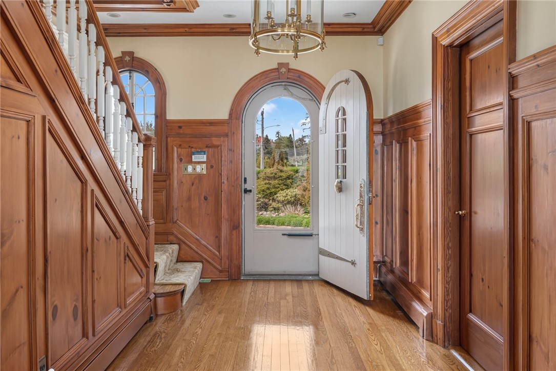 8 Manatuck Avenue Westerly, RI 02891 - Photo 12 of 41