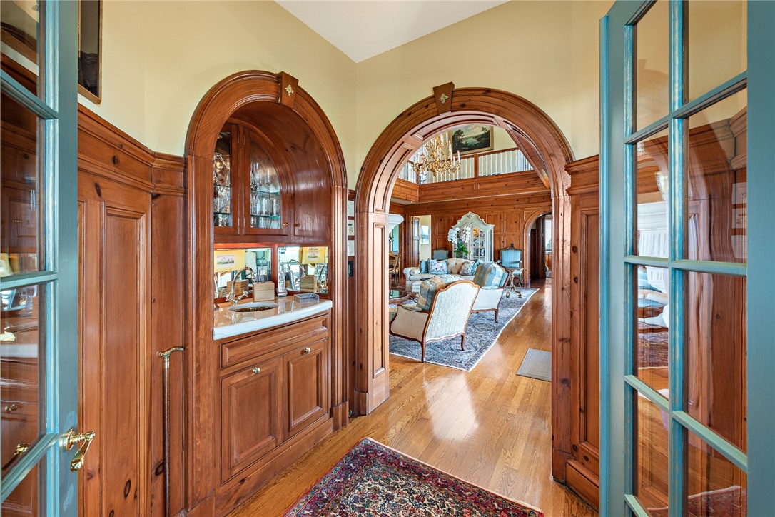 8 Manatuck Avenue Westerly, RI 02891 - Photo 14 of 41
