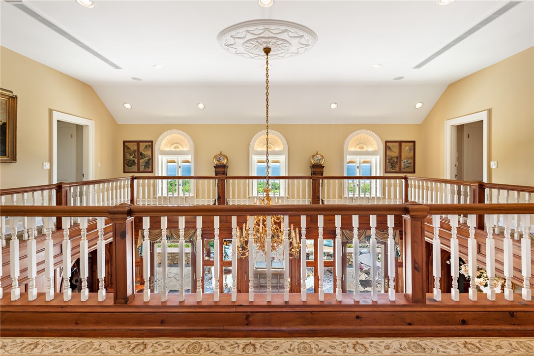 8 Manatuck Avenue Westerly, RI 02891 - Photo 19 of 41
