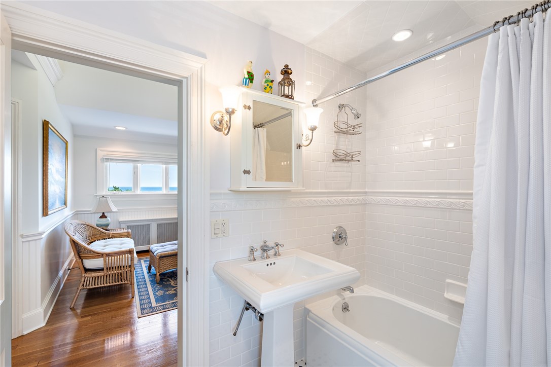 8 Manatuck Avenue Westerly, RI 02891 - Photo 28 of 41