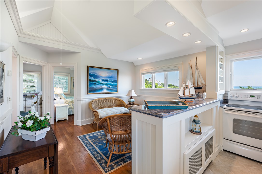 8 Manatuck Avenue Westerly, RI 02891 - Photo 35 of 41