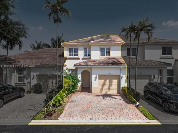 $3,315 | 1805 Northwest 78th Way, Pembroke Pines, FL 33024