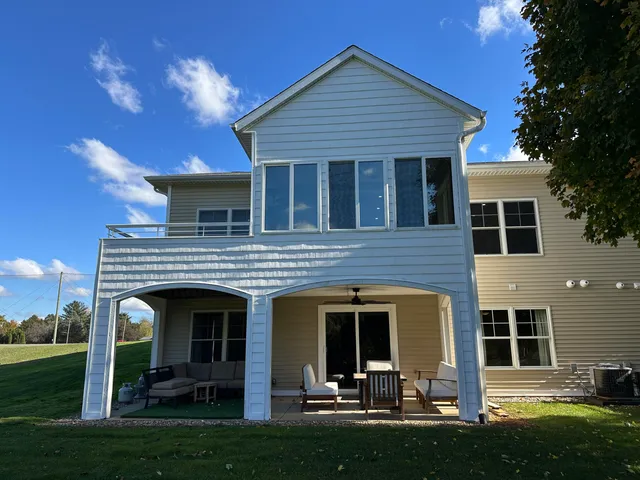 $449,000 | 2542 Medinah Lane, Benton Harbor, MI 49022