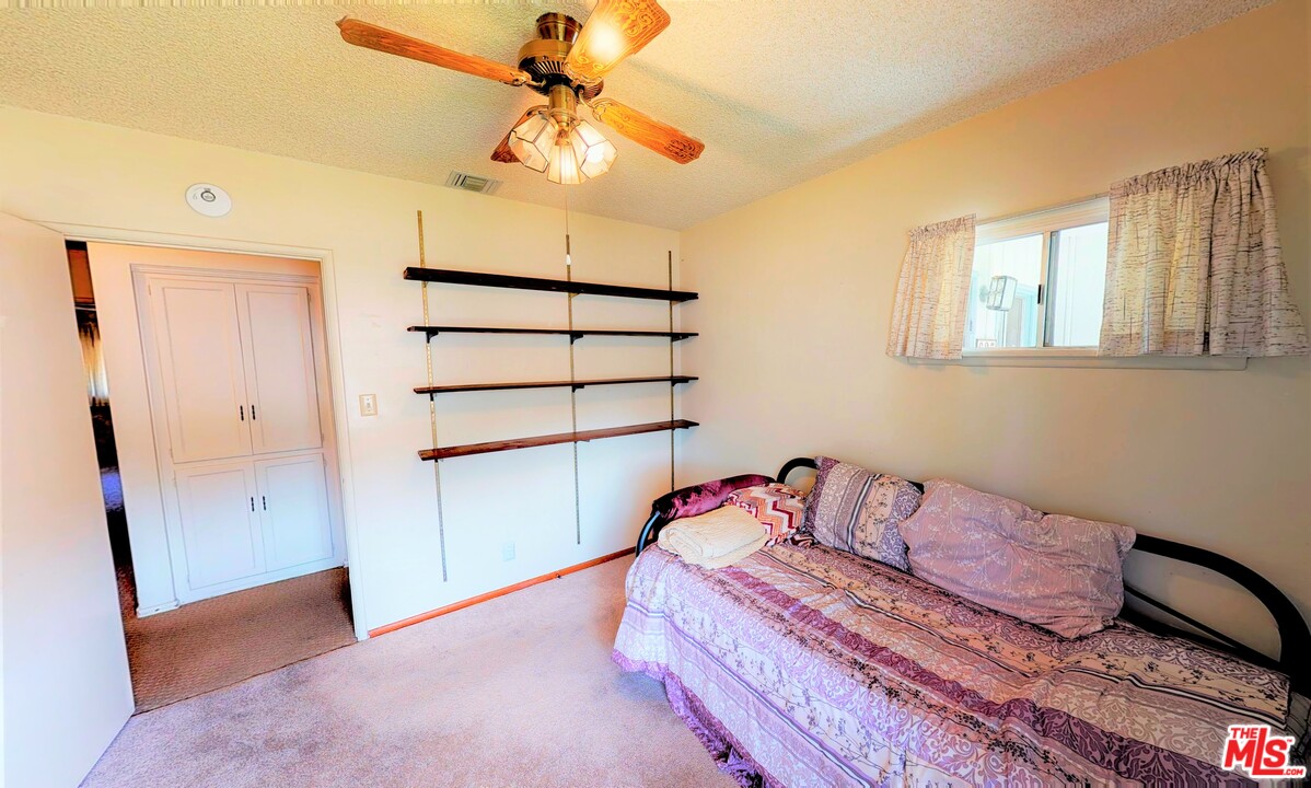 627 Stephen Road Burbank, CA 91504 - Photo 14 of 22