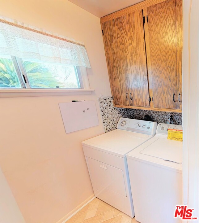 627 Stephen Road Burbank, CA 91504 - Photo 16 of 22