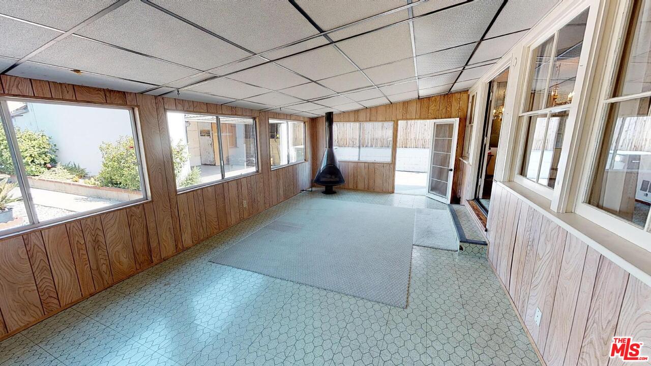 627 Stephen Road Burbank, CA 91504 - Photo 18 of 22