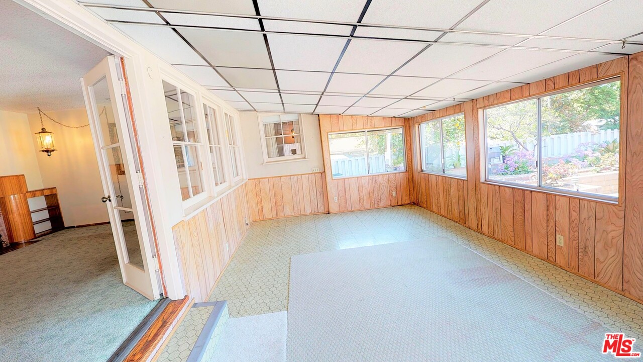 627 Stephen Road Burbank, CA 91504 - Photo 19 of 22