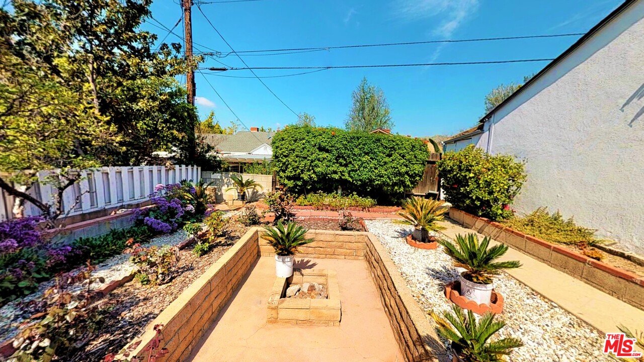 627 Stephen Road Burbank, CA 91504 - Photo 21 of 22
