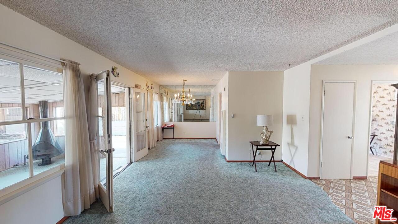 627 Stephen Road Burbank, CA 91504 - Photo 6 of 22