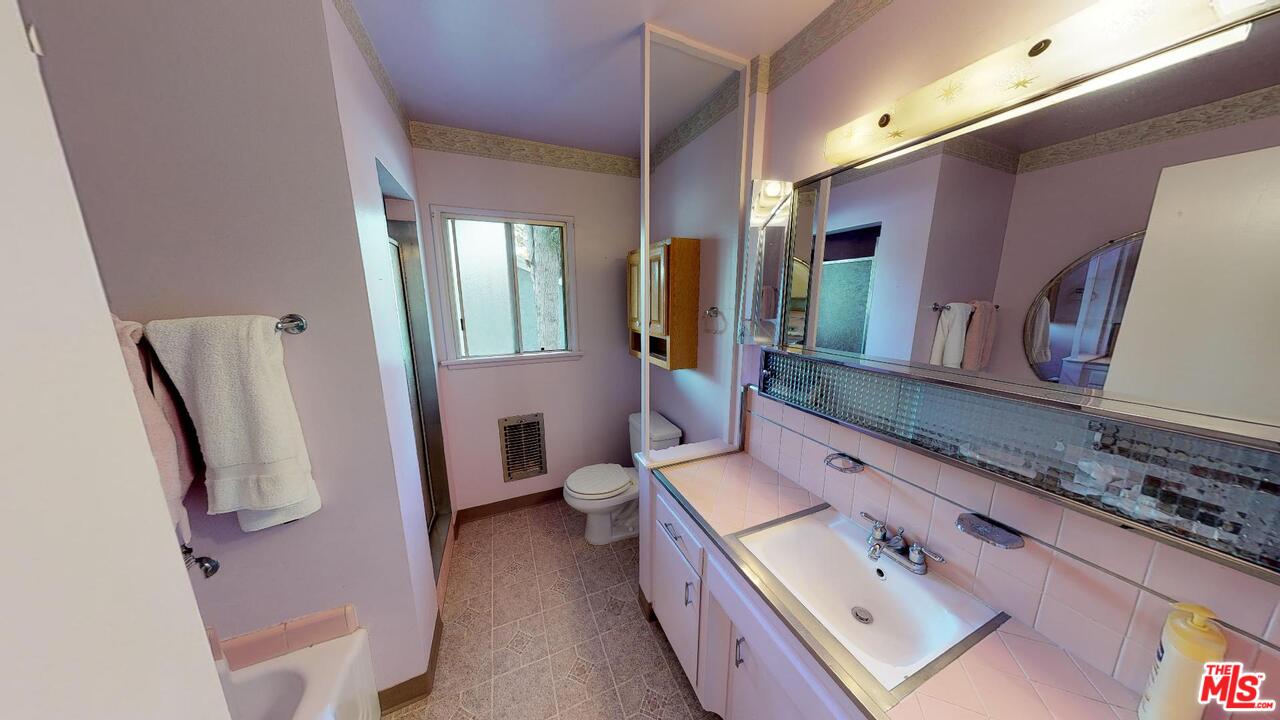 627 Stephen Road Burbank, CA 91504 - Photo 9 of 22