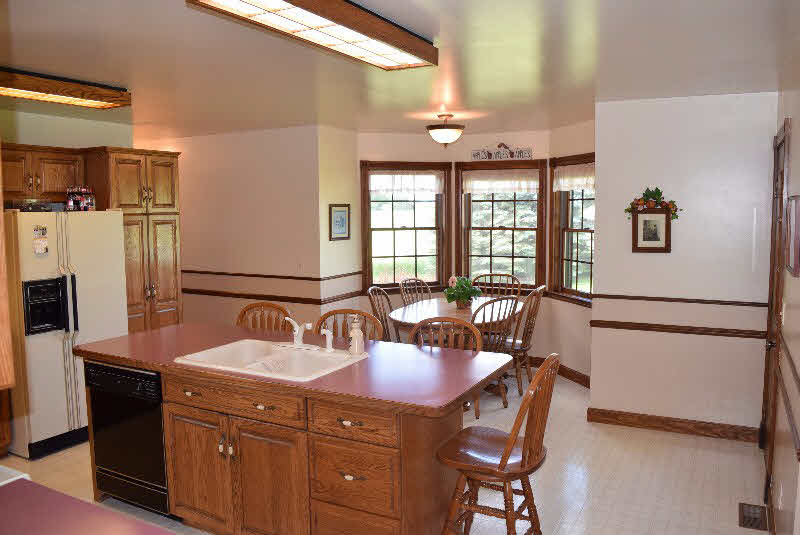 2310 South Nine Mile Road Kawkawlin, MI 48631 - Photo 17 of 23