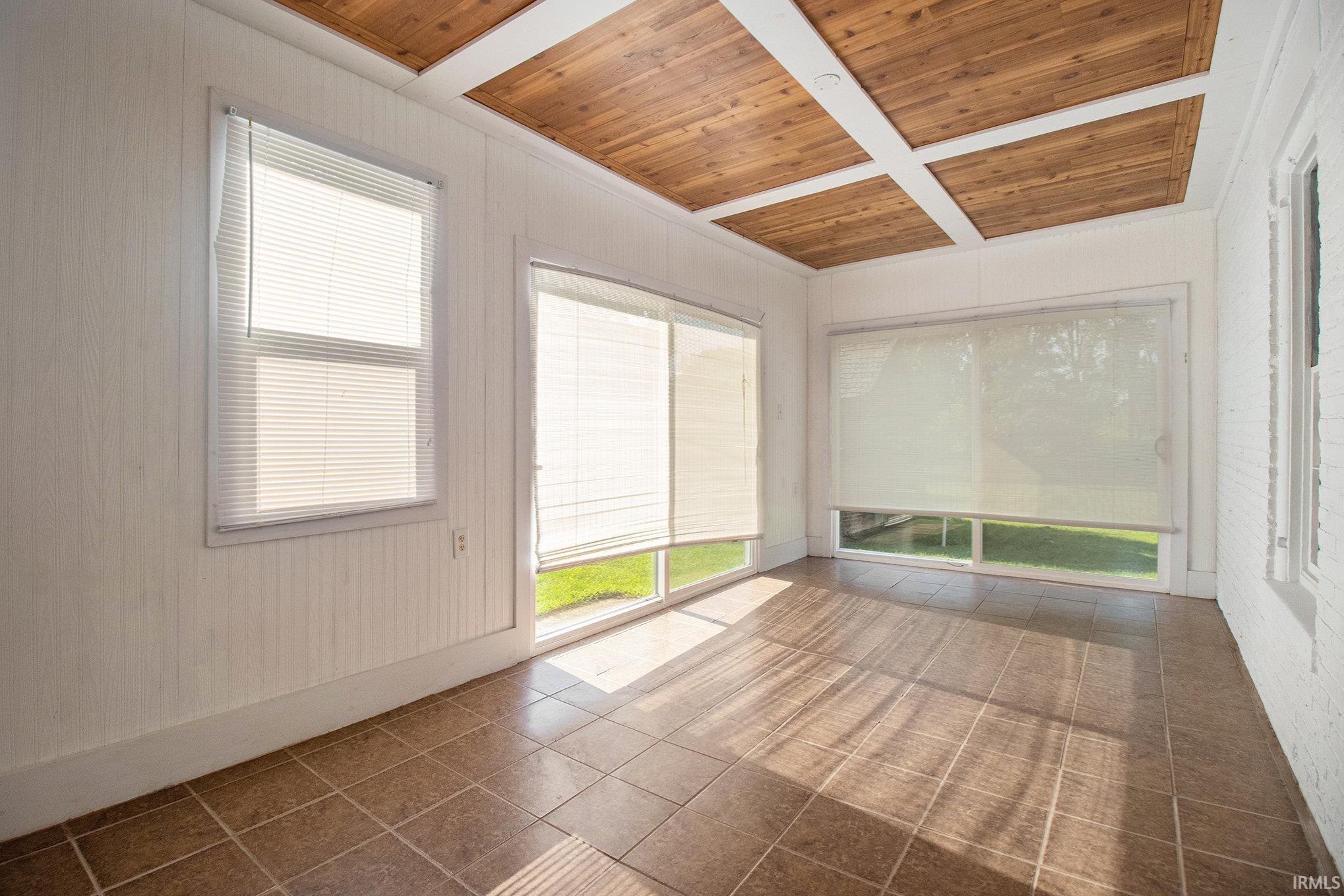 10234 Edison Road Osceola, IN 46561 - Photo 15 of 31 Gallery Image 15
