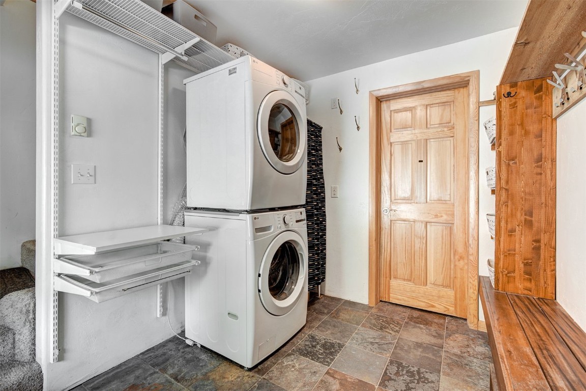 73 Illinois Gulch Road, Unit 8 Breckenridge, CO 80424 - Photo 20 of 24 a utility room with dryer and washer