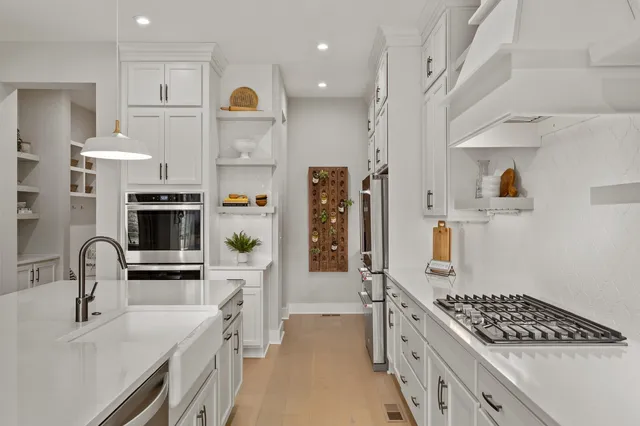 $1,899,990 | 5508 Jenbreck Lane, Arrington, TN 37014