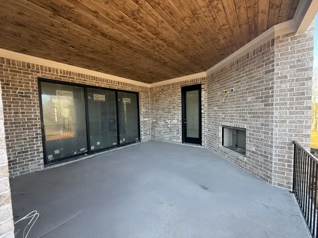 $1,899,990 | 5508 Jenbreck Lane, Arrington, TN 37014