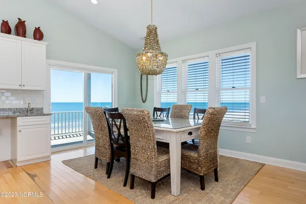$2,200,000 | 611 Ocean Drive, Emerald Isle, NC 28594