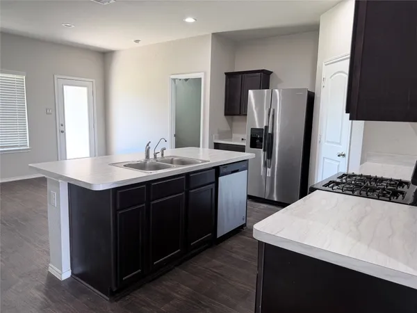 $2,000 | 21519 Victoria Harbor Drive, Katy, TX 77449