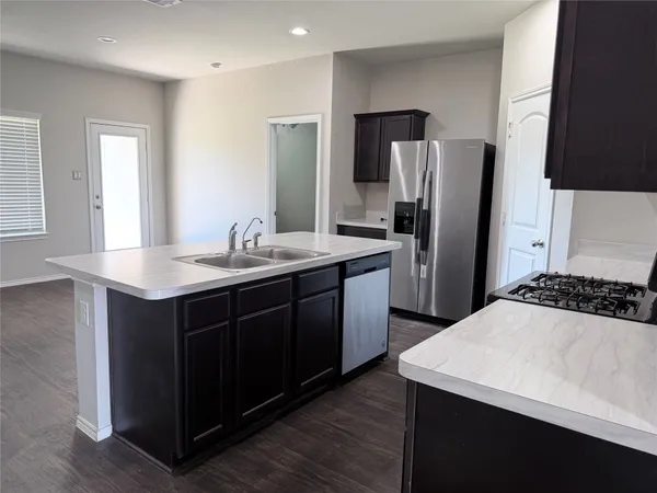 $2,050 | 21519 Victoria Harbor Drive, Katy, TX 77449