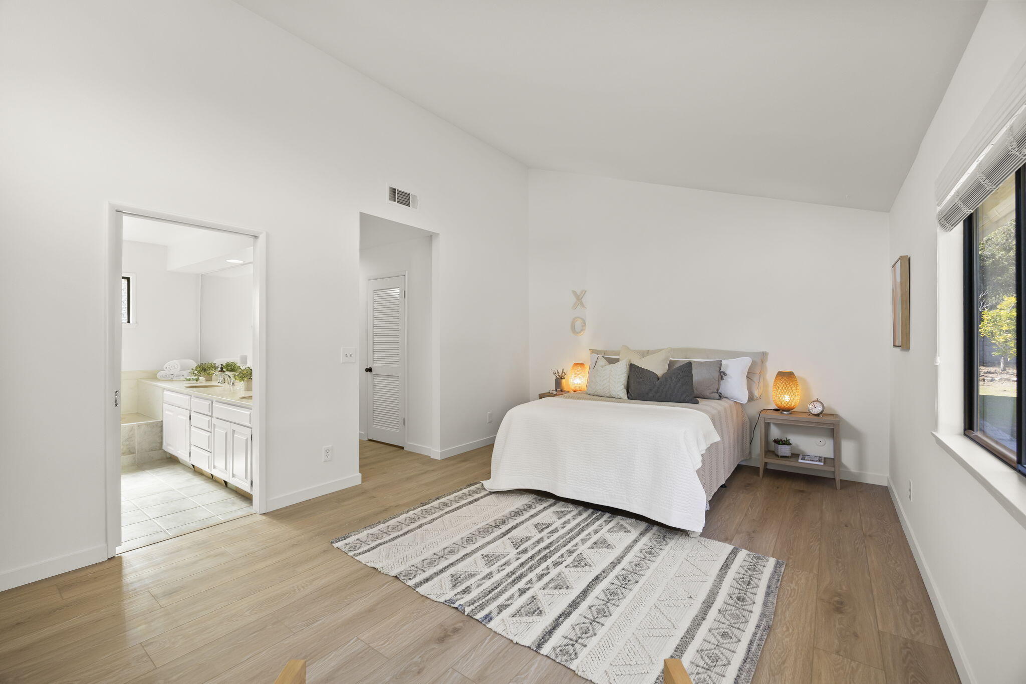 885 Oakwood Street Ojai, CA 93023 - Photo 4 of 35 4-web-or-mls-Upmarketmedia_885Oak-72