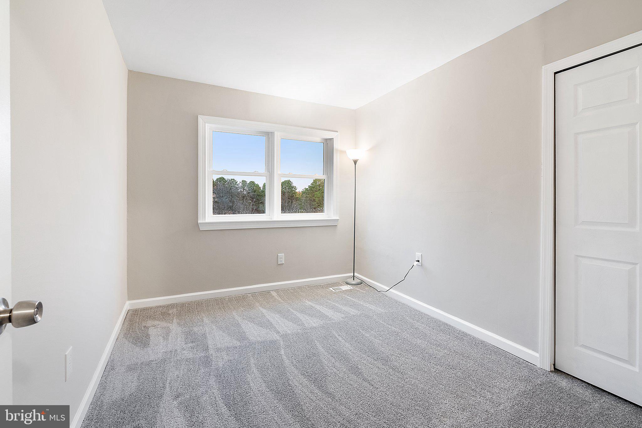 82 Colonial Square Drive Lindenwold, NJ 08021 - Photo 13 of 24 Gallery Image 13