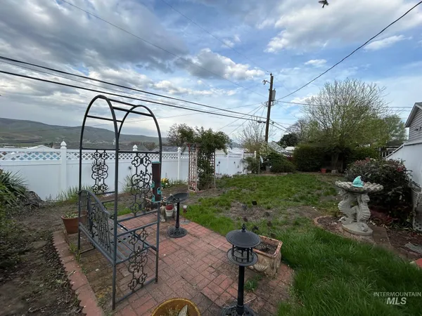 $375,000 | 2709 9th Avenue, Lewiston, ID 83501