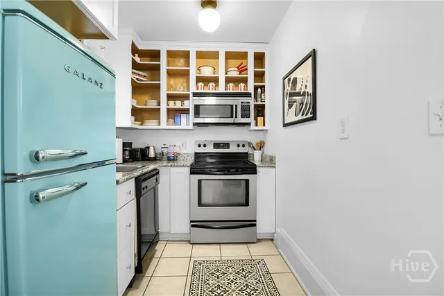 $475,000 | 121 West Park Avenue, Unit 1, Savannah, GA 31401